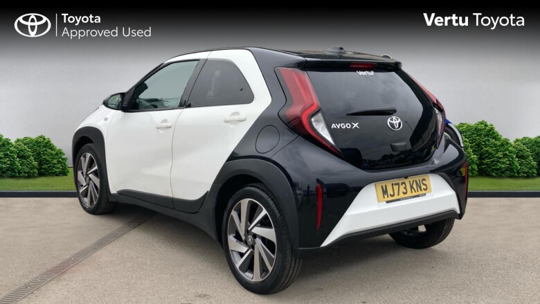 Toyota Aygo X 1.0 VVT-i Edge 5dr Auto Petrol Hatchback